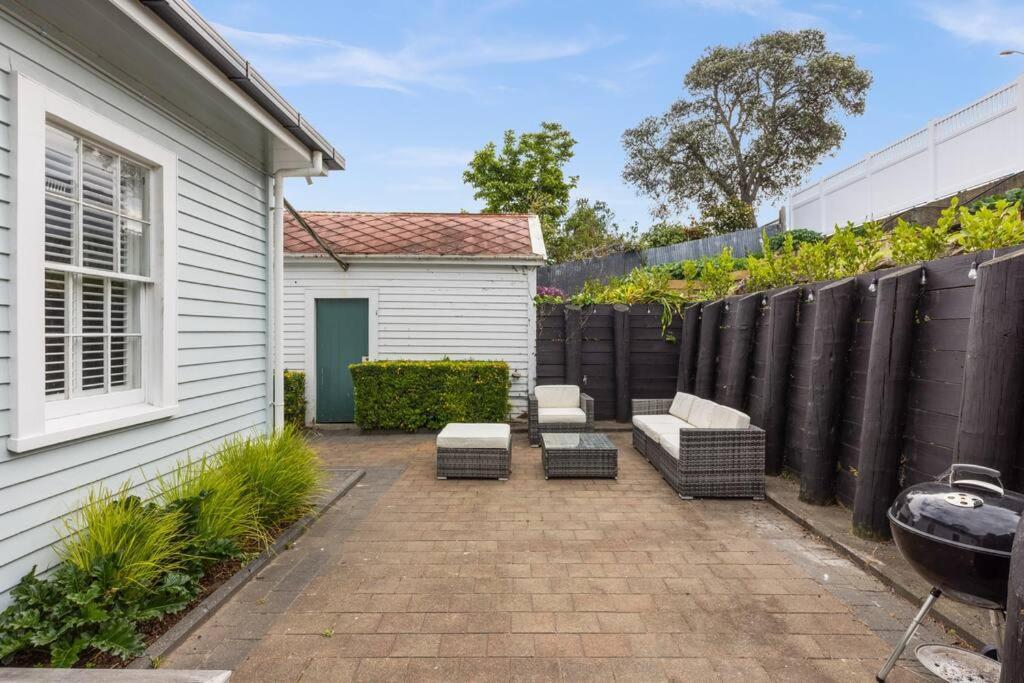 Luxury Villa On Napier Hill Exterior photo